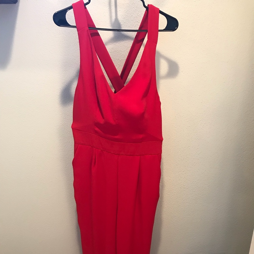 TAHARI red jumpsuit with pockets